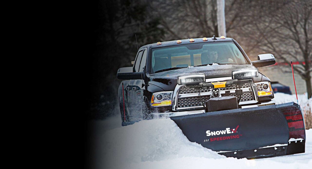 SPEEDWING™ Winged Snow Plow | SnowEx®