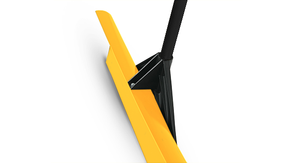Shovel reinforced blade