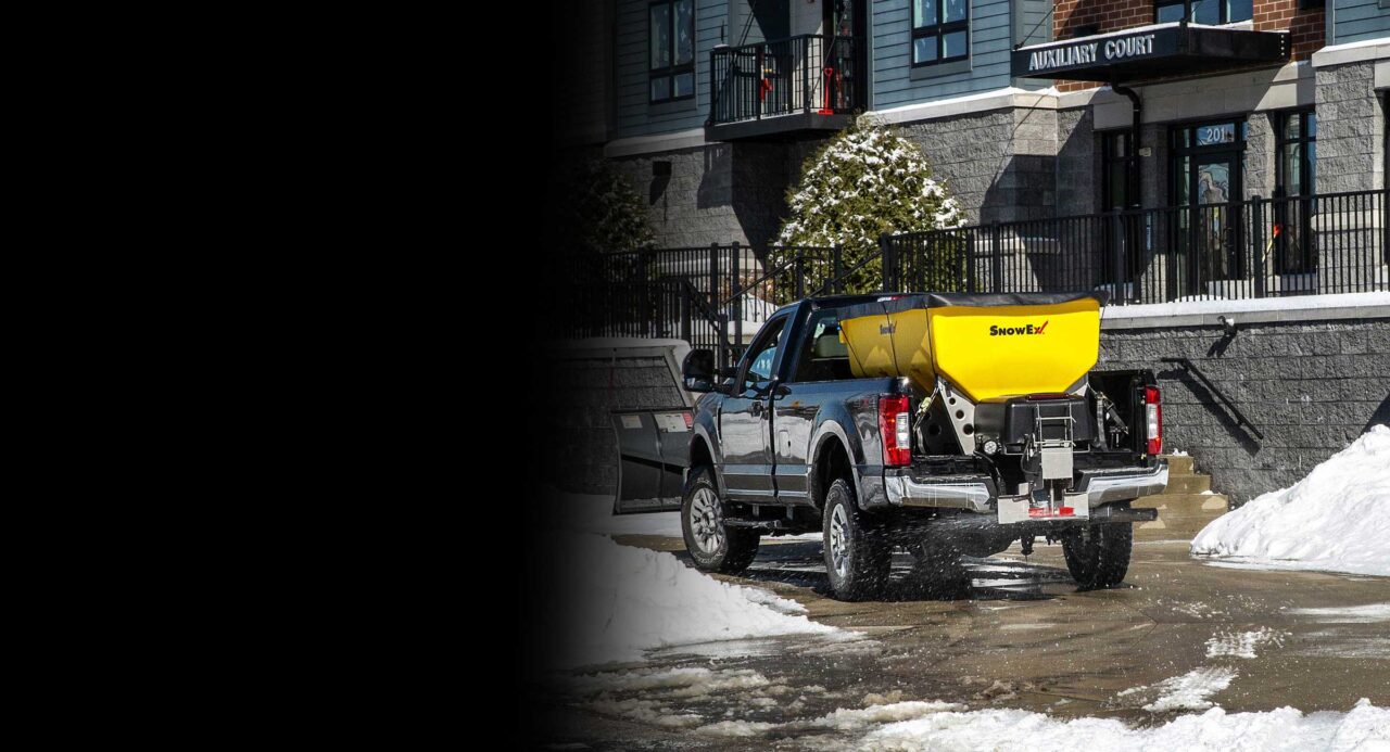 HELIXX™ Poly Hopper Spreader SnowEx®