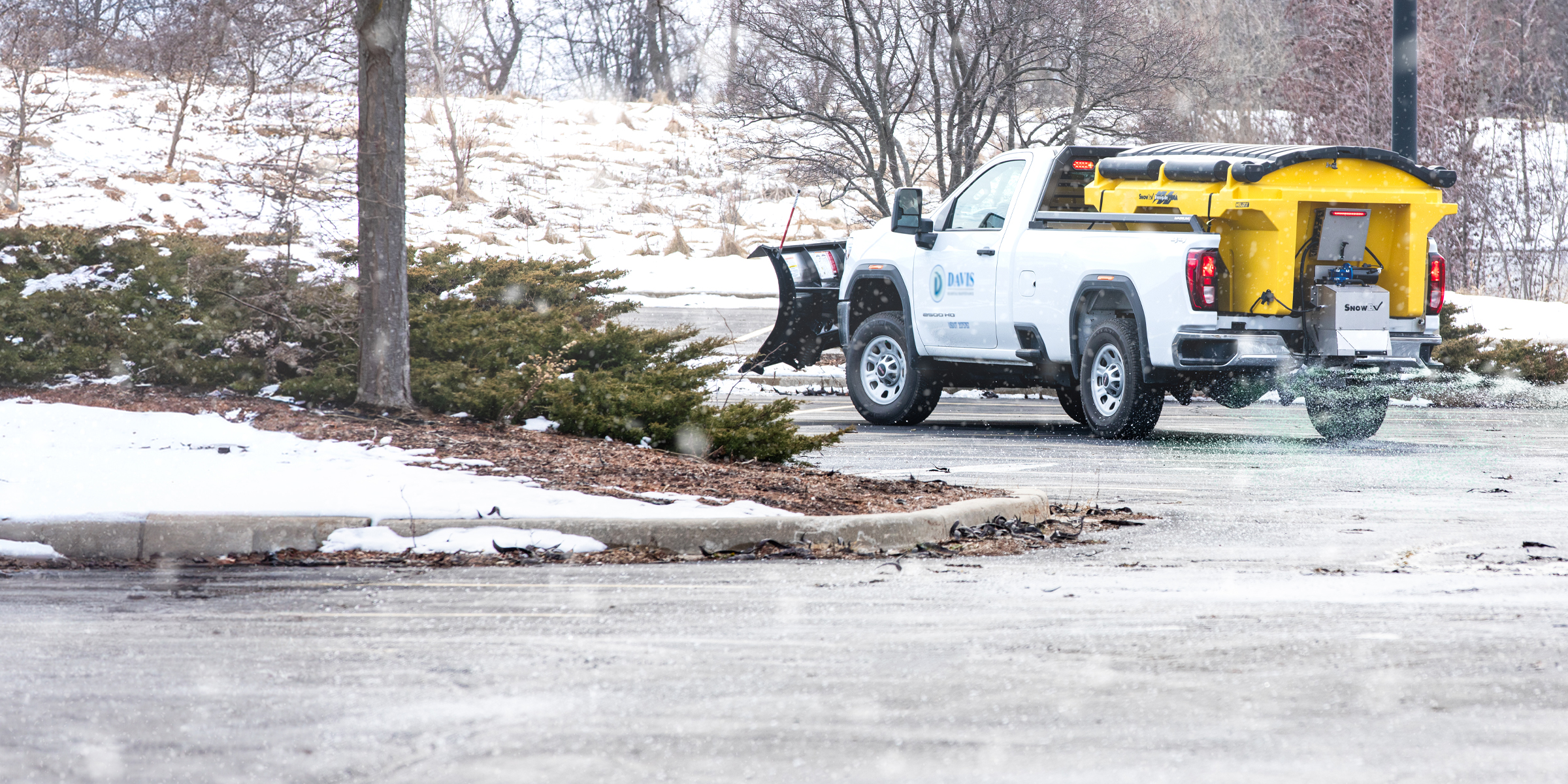 renegade poly hopper spreader