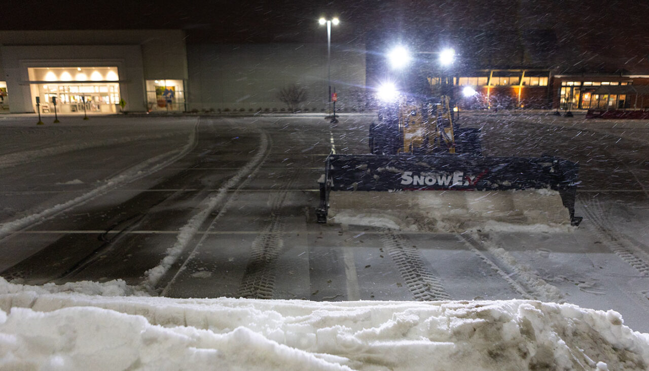 power pusher trace plowing at night